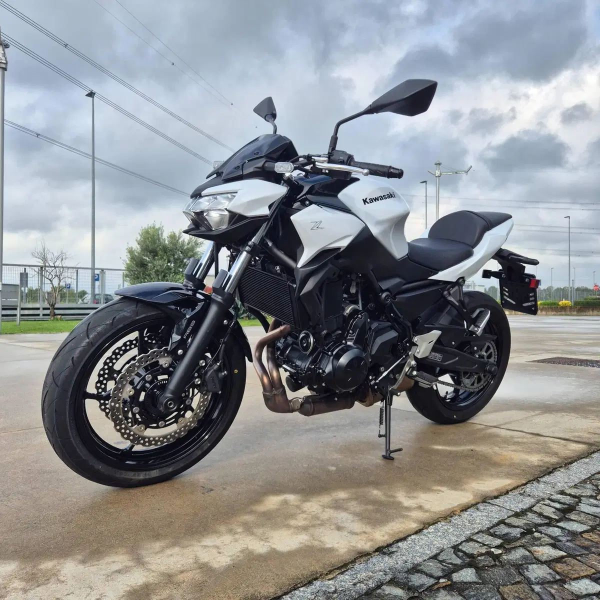 Kawasaki Z 650 (2025 - 27) (4)
