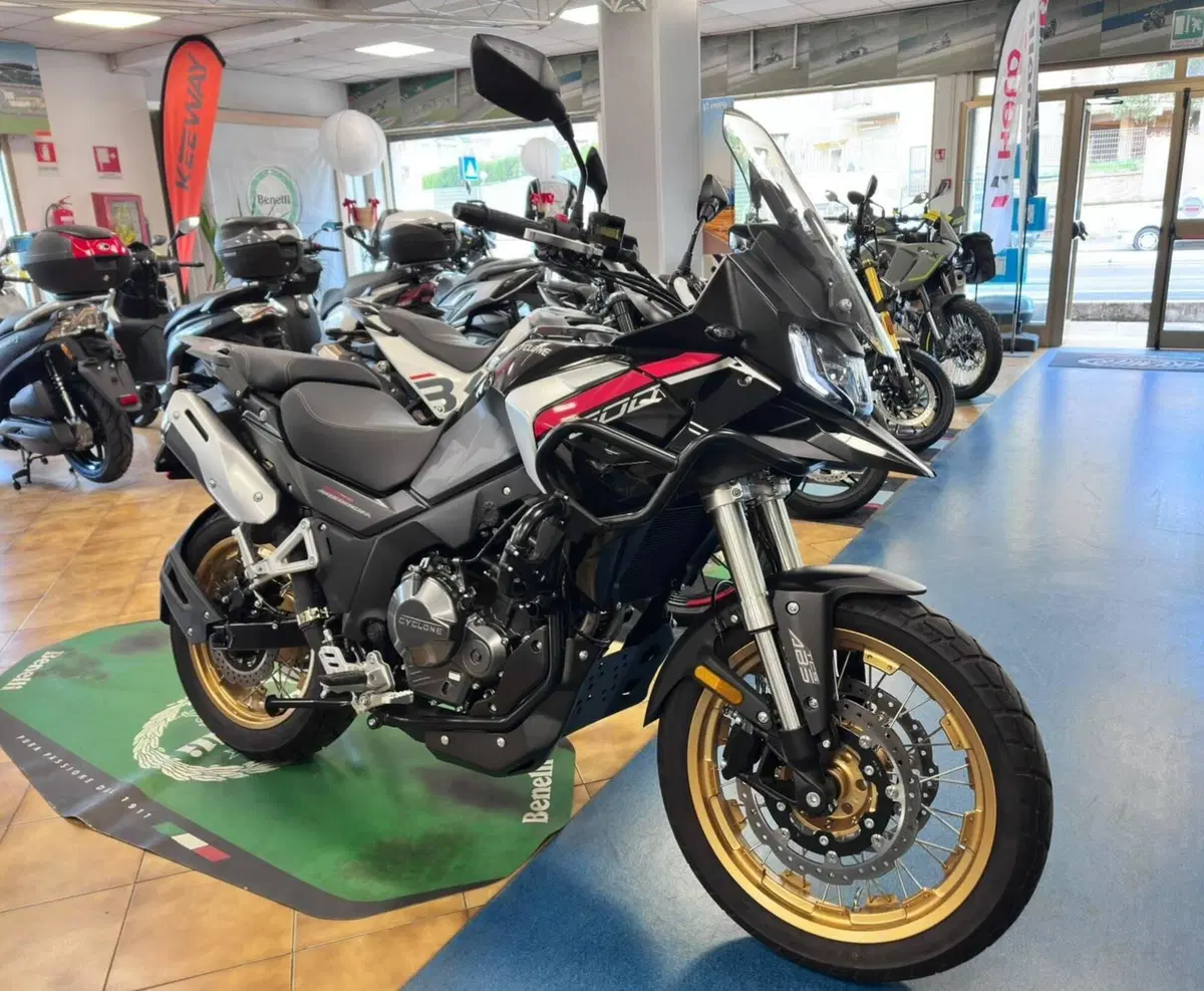 Cyclone RX600 (2025 - 26) (2)