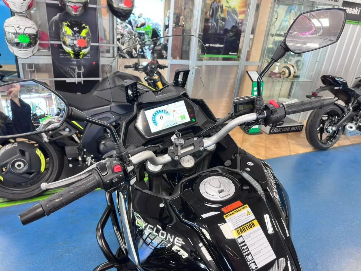 Cyclone RX600 (2025 - 26) (5)