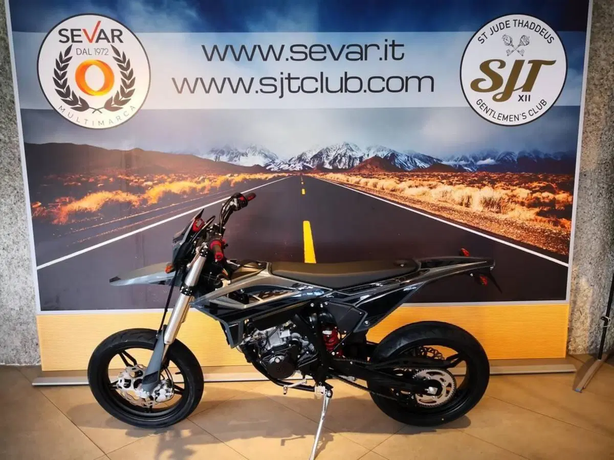 Betamotor RR 125 4T Motard T - X Special Edition (2025 - 26) (7)