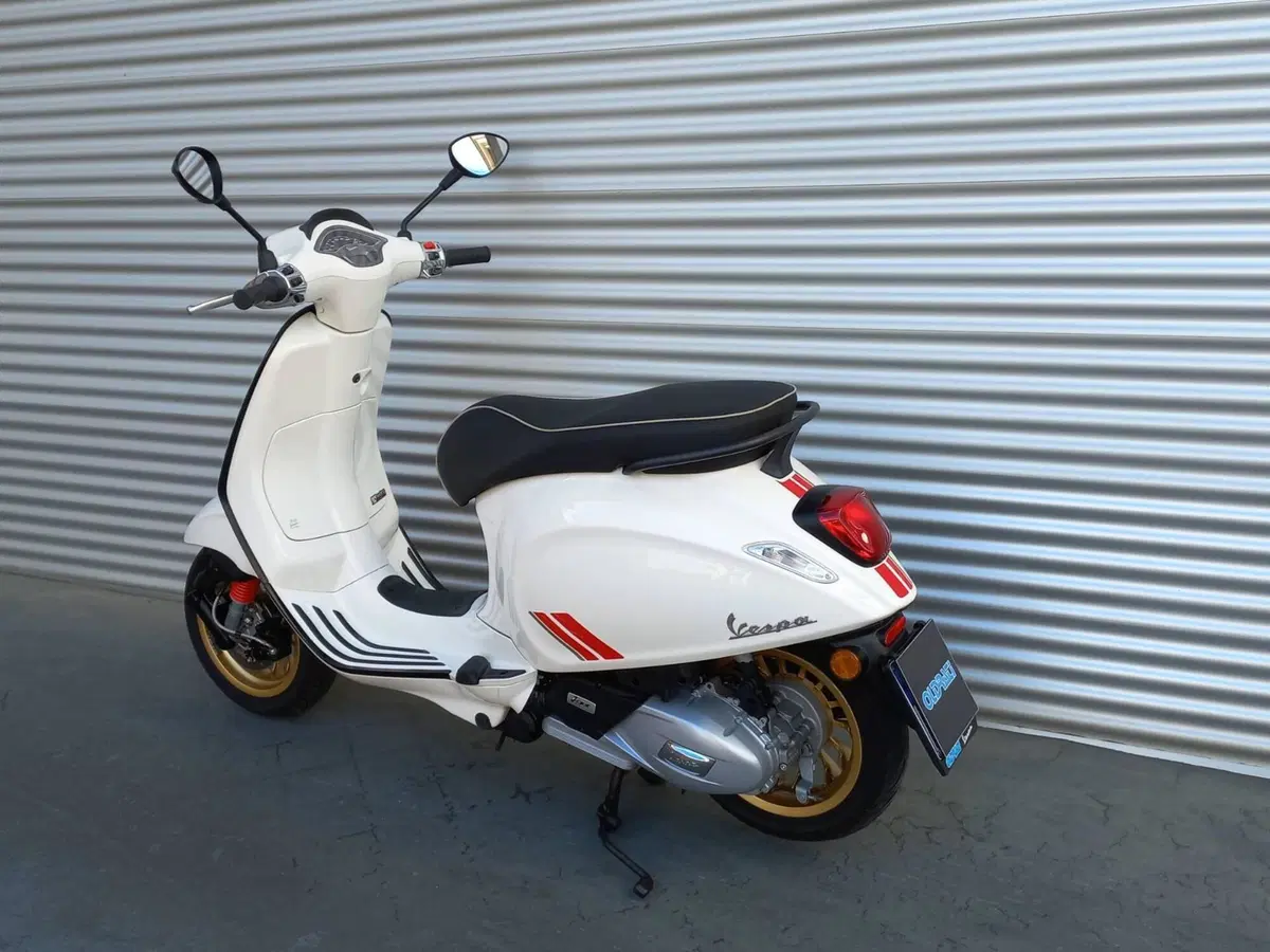 Vespa Sprint 125 3V Racing Sixties (2021 - 22) (7)