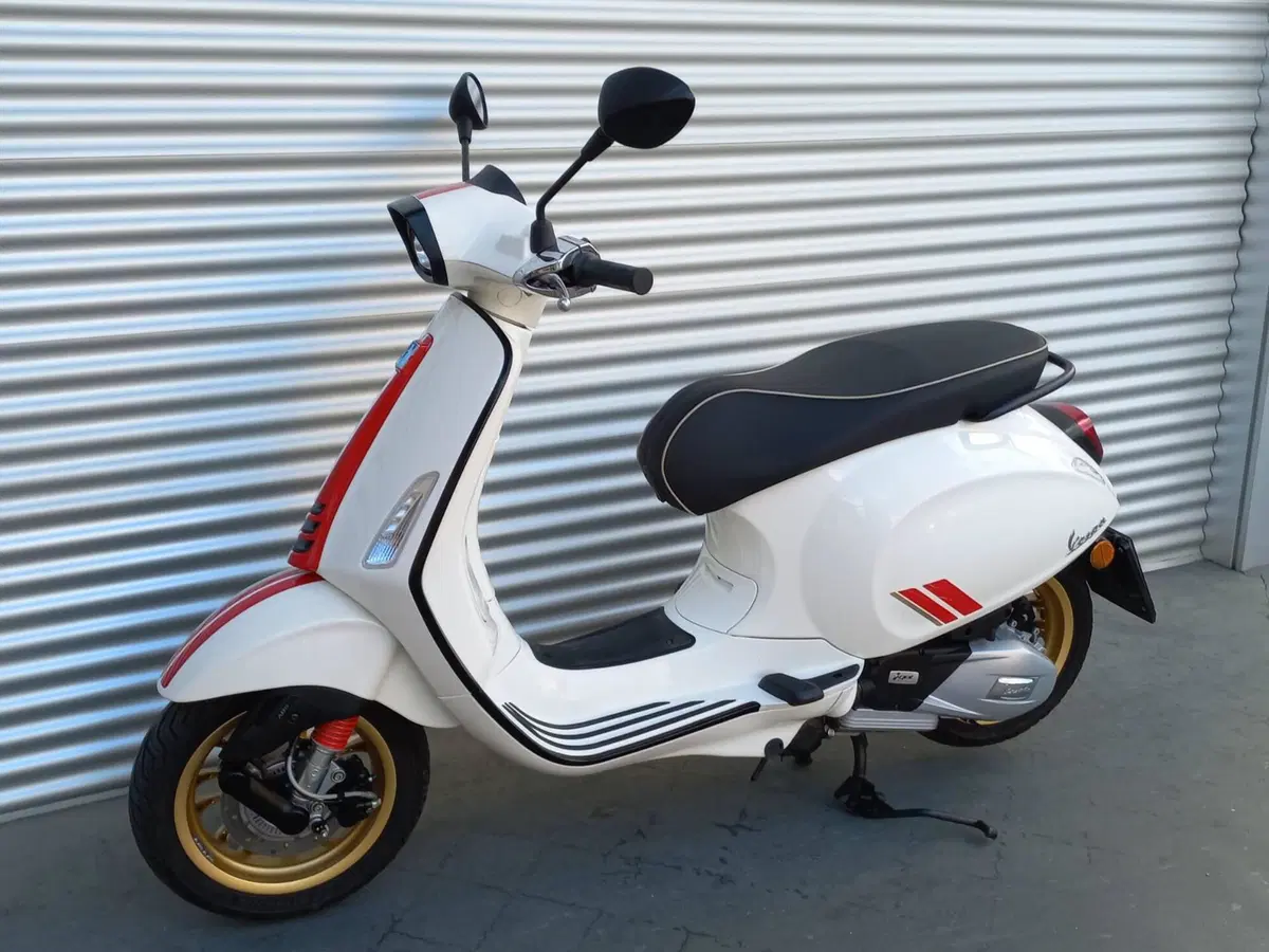 Vespa Sprint 125 3V Racing Sixties (2021 - 22) (5)