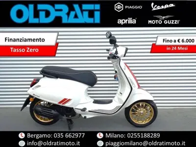 Vespa Sprint 125 3V Racing Sixties (2021 - 22) usata