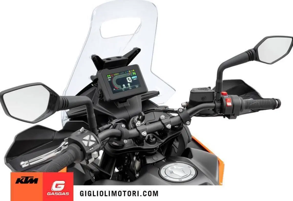 KTM 790 Adventure (2025 - 26) (4)