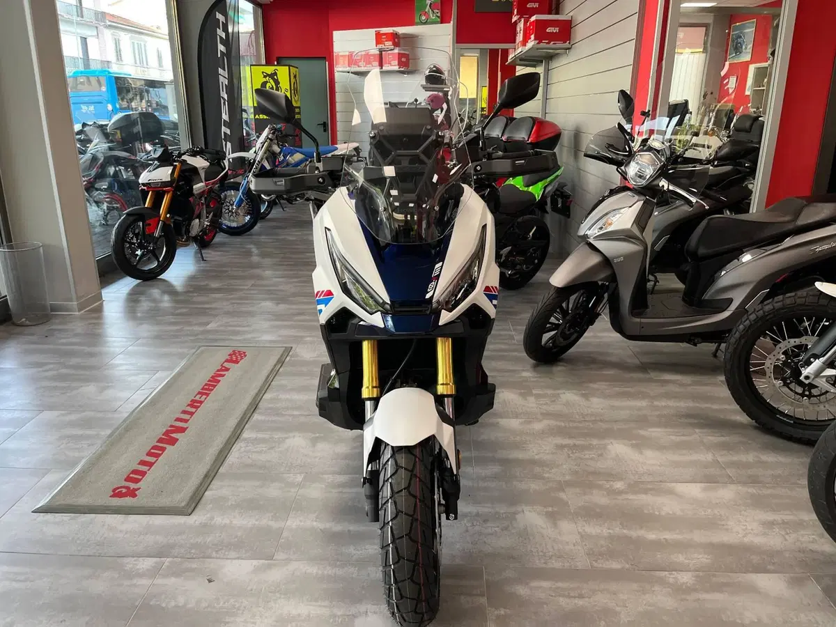 Honda X-ADV 750 Special Edition (2026 - 27) (2)