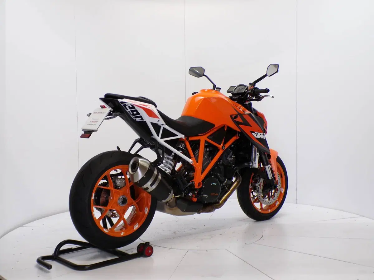 KTM 1290 Super Duke R ABS (2014 - 16) (6)