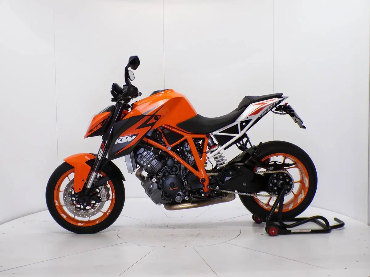 KTM 1290 Super Duke R ABS (2014 - 16) (4)