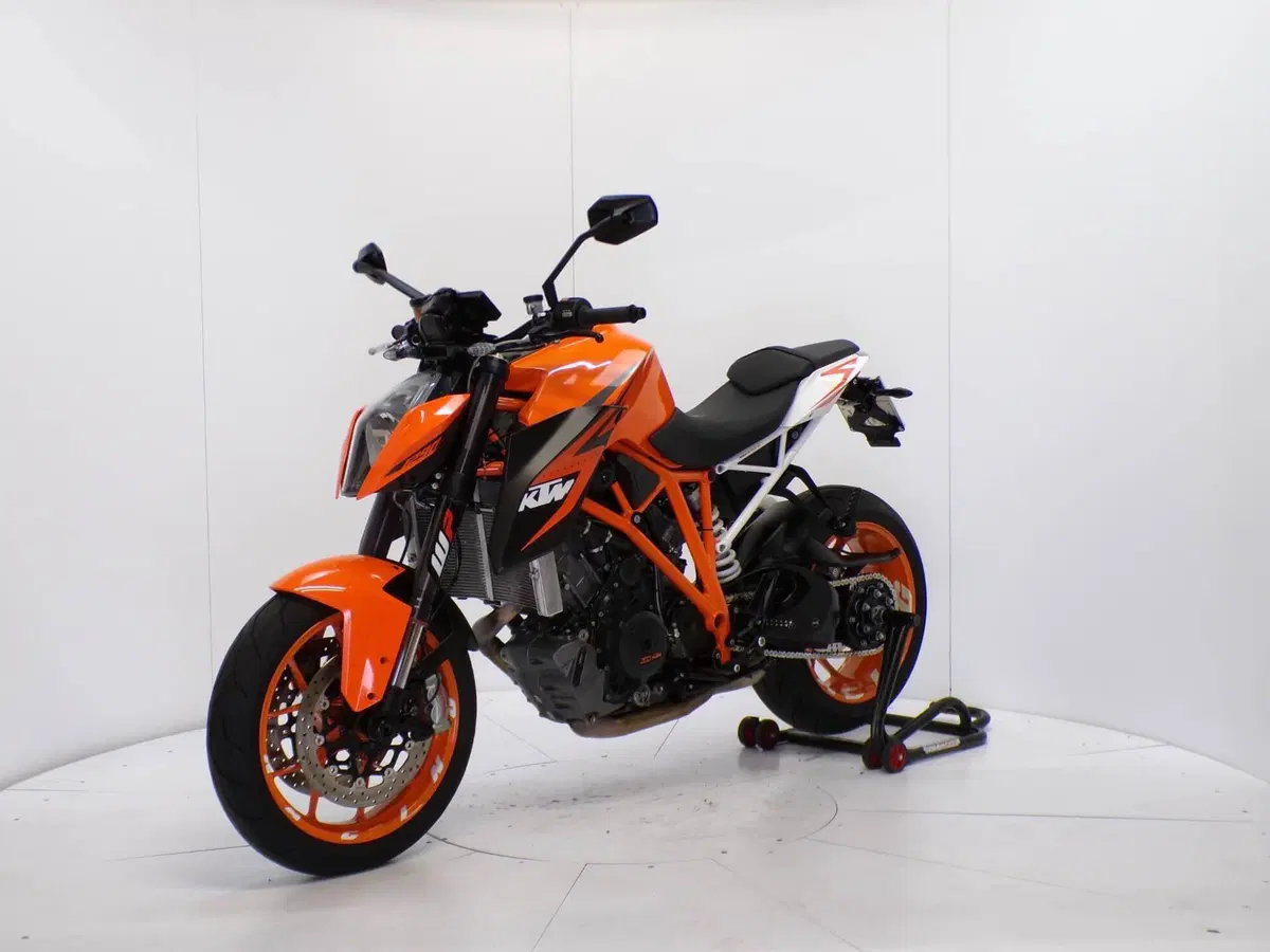 KTM 1290 Super Duke R ABS (2014 - 16) (3)