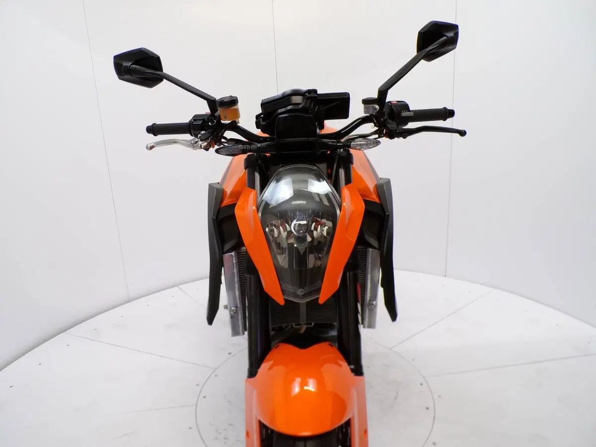 KTM 1290 Super Duke R ABS (2014 - 16) (9)
