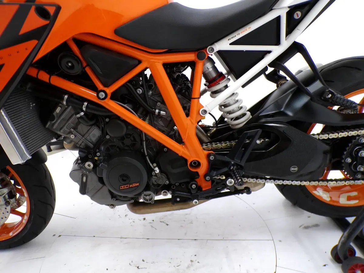 KTM 1290 Super Duke R ABS (2014 - 16) (7)