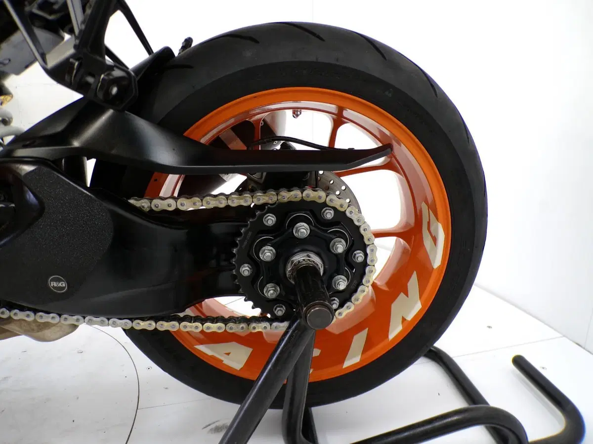 KTM 1290 Super Duke R ABS (2014 - 16) (11)