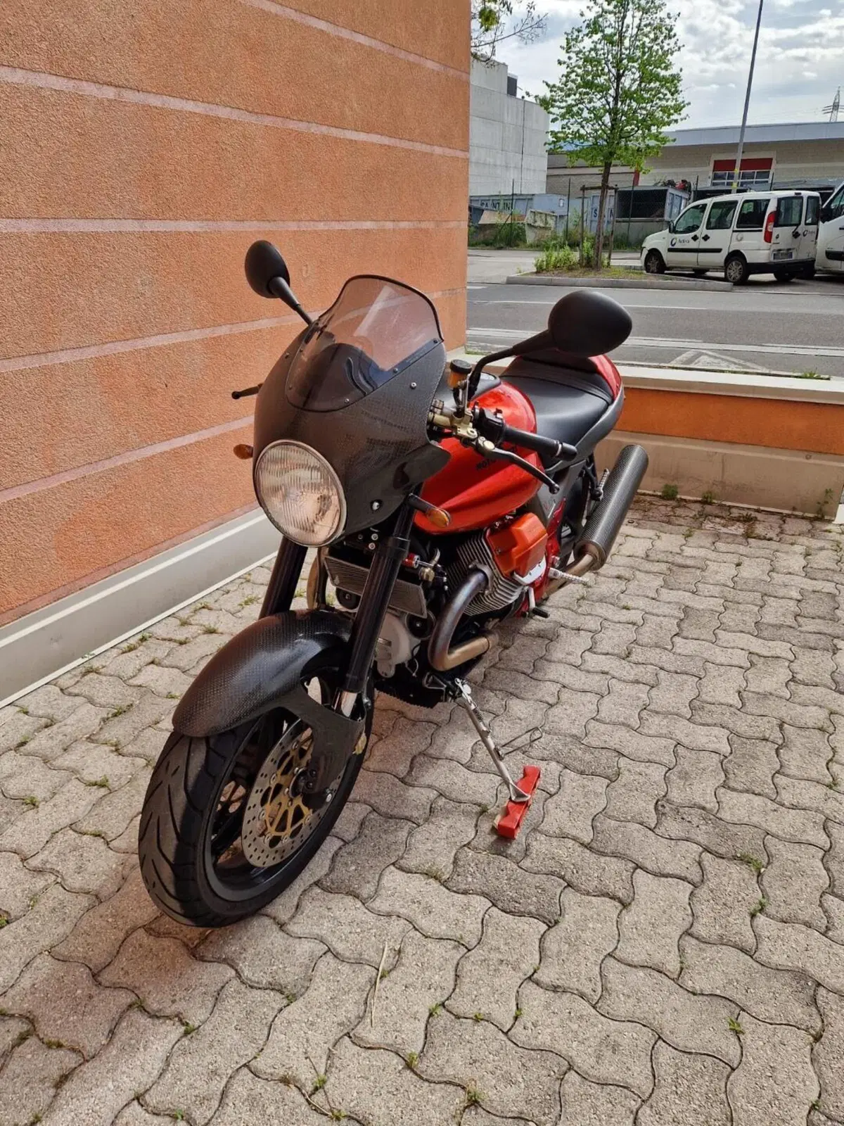 Moto Guzzi MOTO GUZZI V11 SPORT ROSSO MANDELLO (3)