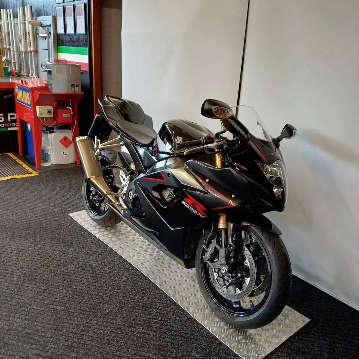 Suzuki GSX-R1000 (2005 - 06) (3)