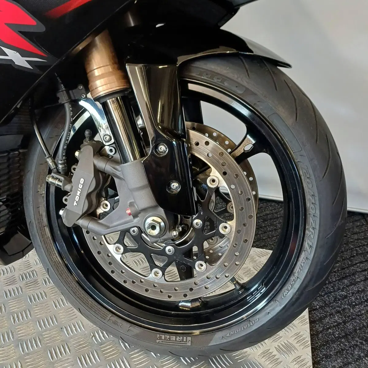 Suzuki GSX-R1000 (2005 - 06) (9)