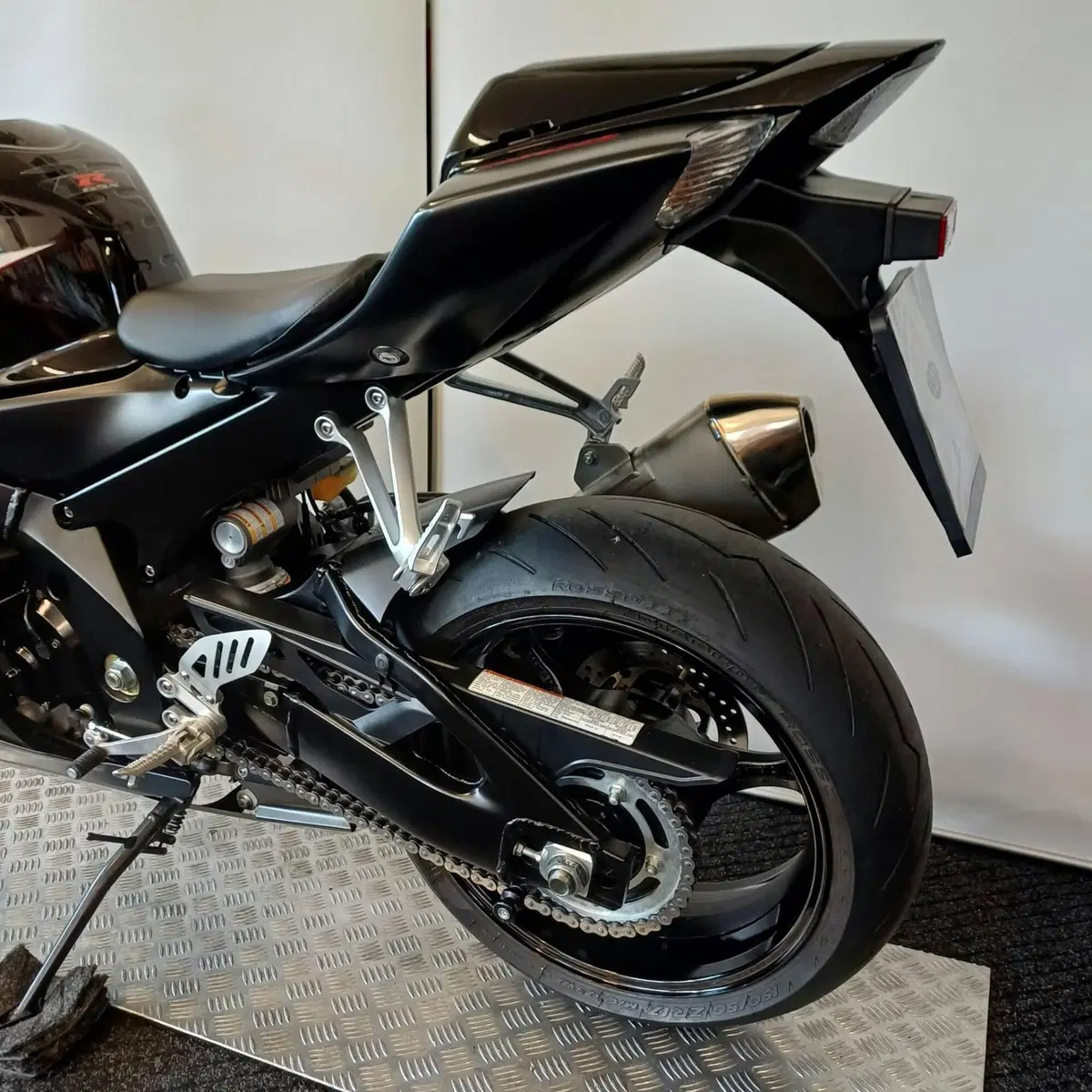 Suzuki GSX-R1000 (2005 - 06) (12)