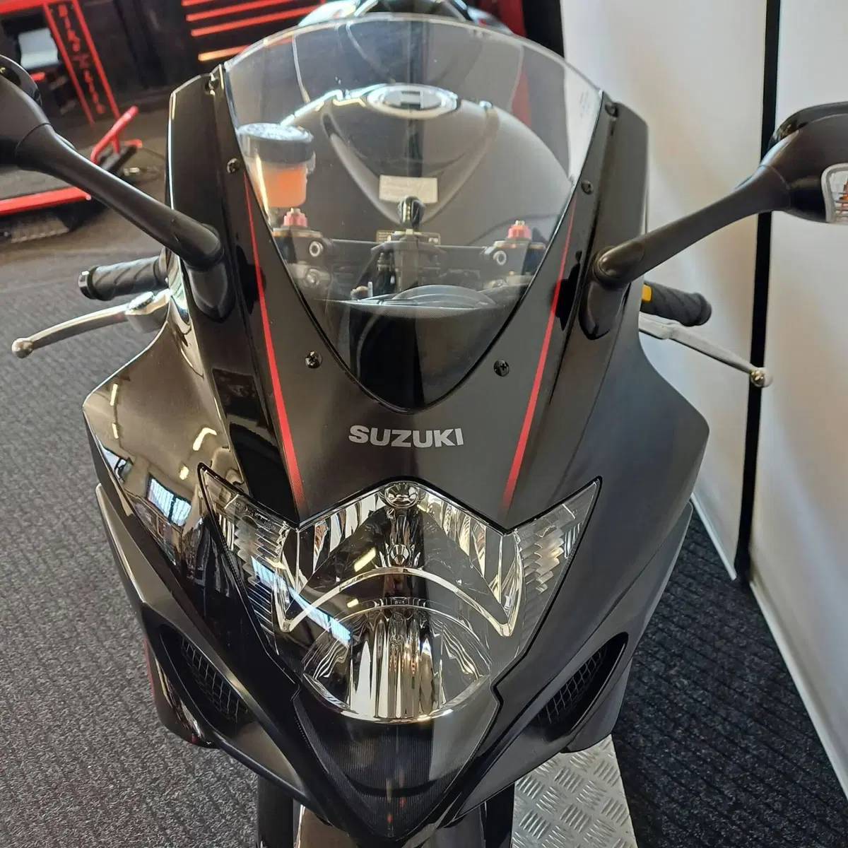 Suzuki GSX-R1000 (2005 - 06) (13)