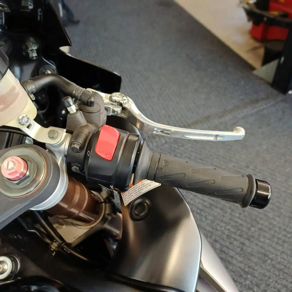 Suzuki GSX-R1000 (2005 - 06) (18)
