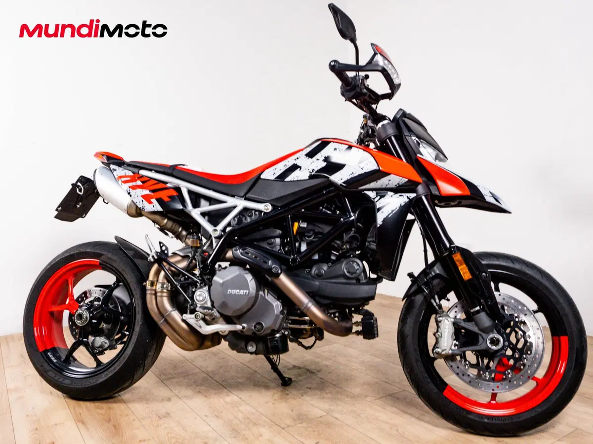 Ducati Hypermotard 950 RVE (2020) (2)