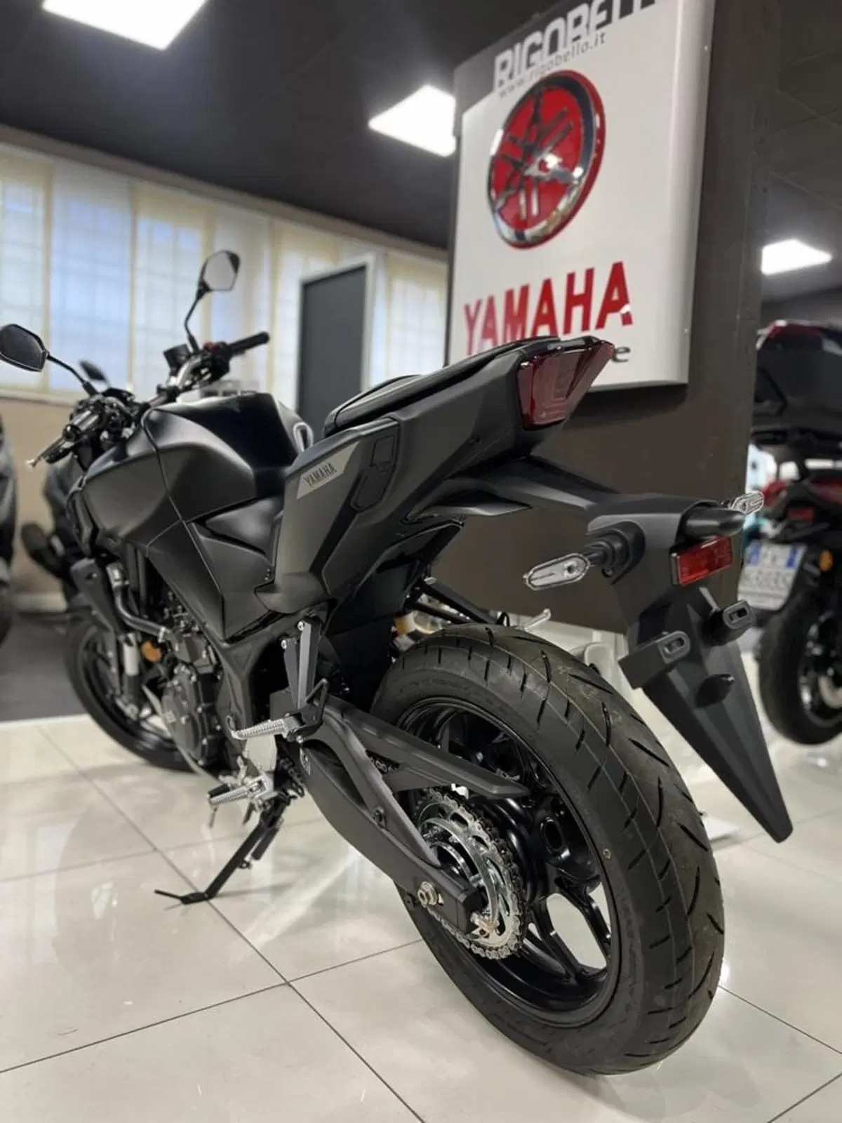 Yamaha MT-03 (2025 - 26) (2)