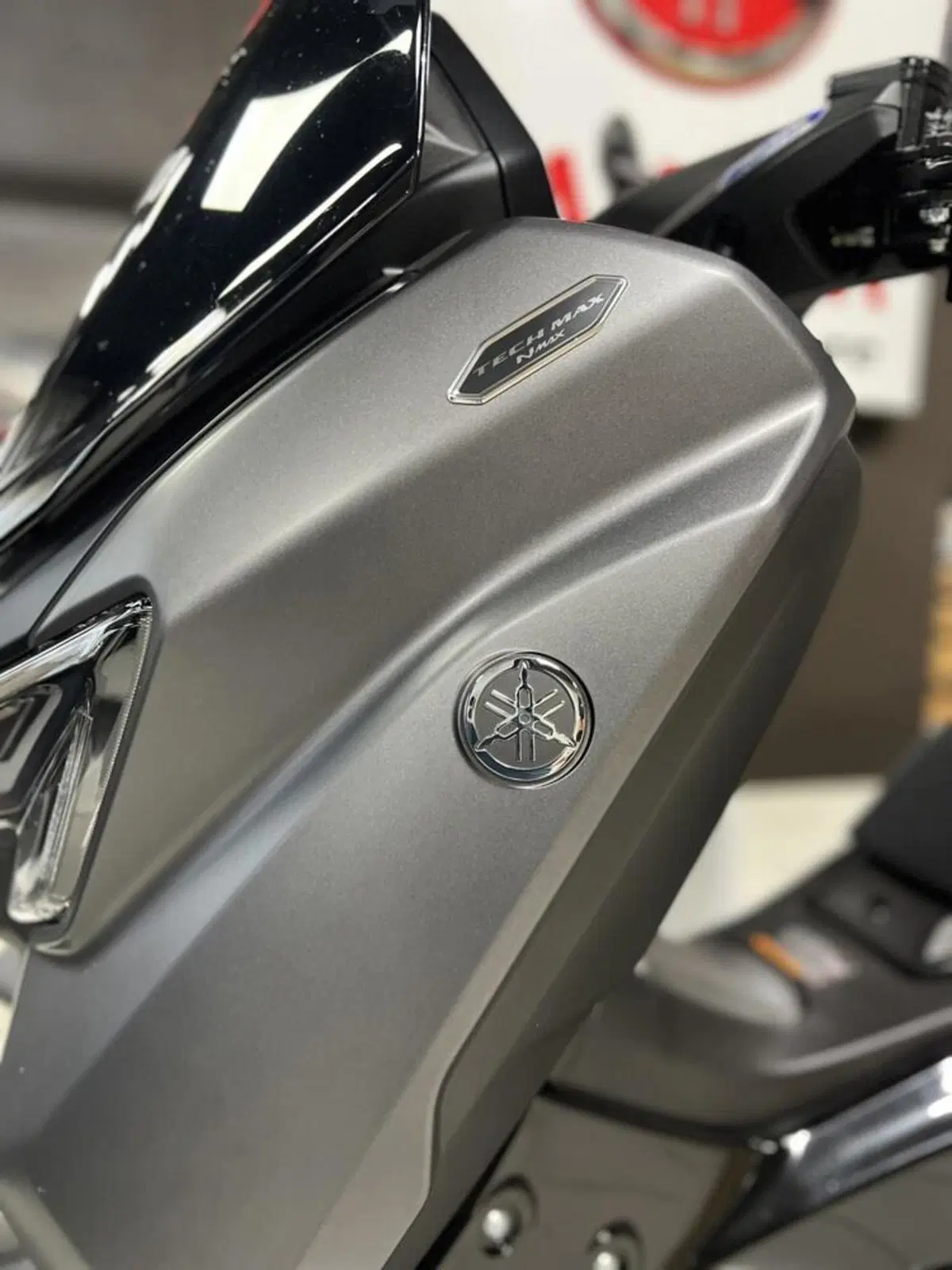 Yamaha N-Max 125 Tech Max (2025 - 26) (4)