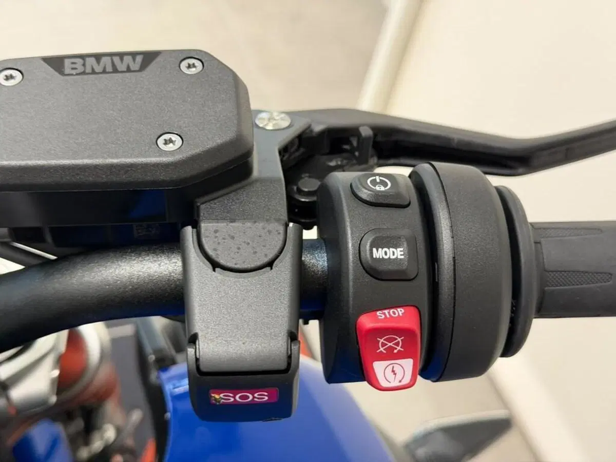 Bmw R 1300 R (2026 - 27) (9)