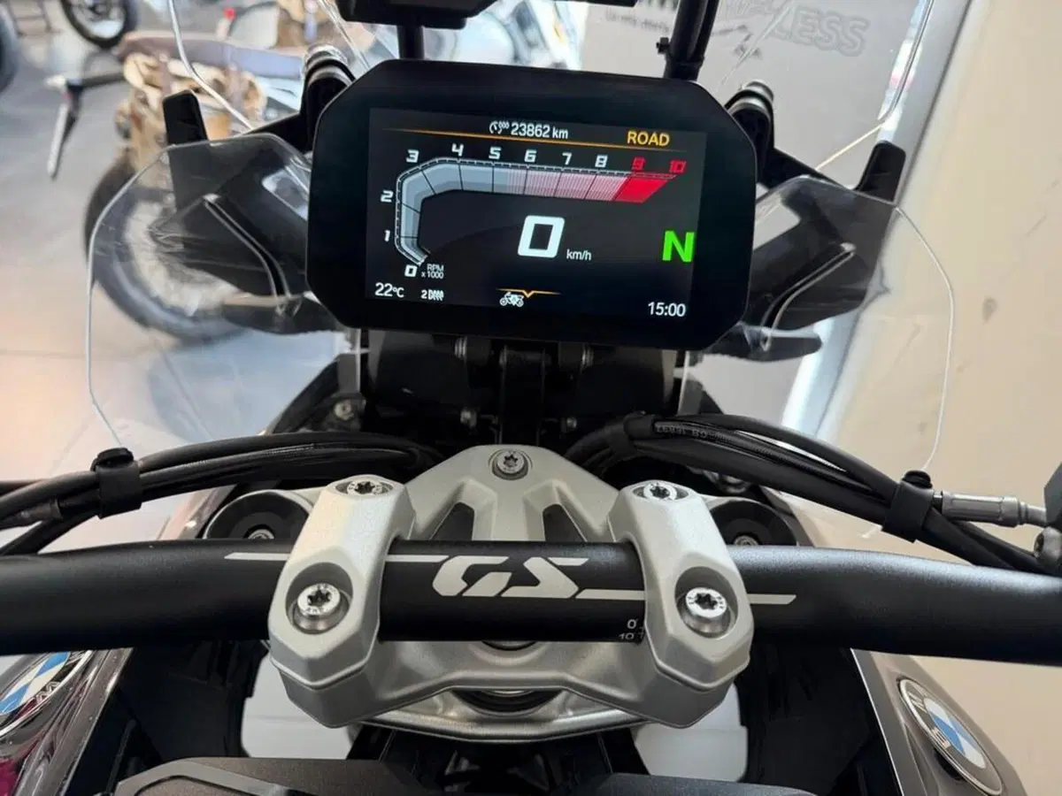 Bmw R 1300 GS (2023 - 26) (6)