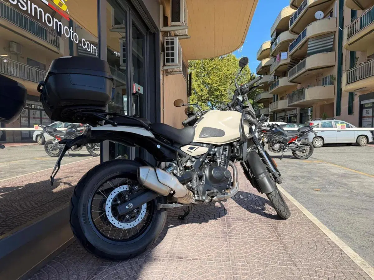 Royal Enfield Himalayan 450 (2024 - 26) (2)