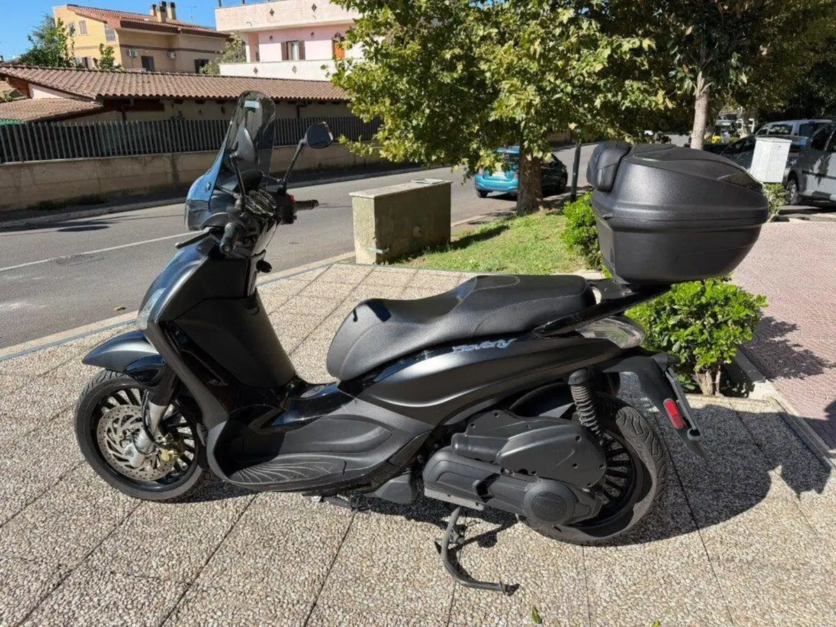 Piaggio Beverly 300 S i.e. ABS-ASR (2016 - 20) (6)