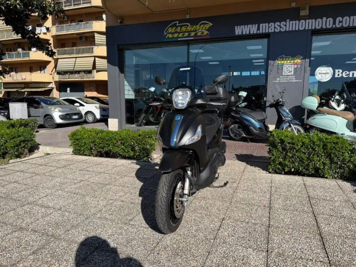 Piaggio Beverly 300 S i.e. ABS-ASR (2016 - 20) (2)