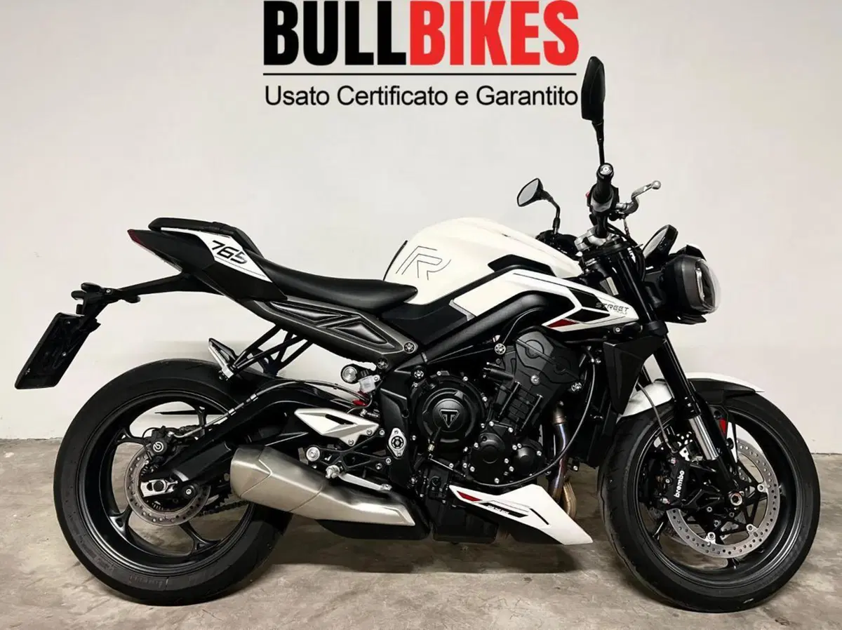 Triumph Street Triple 765 R (2023 - 26)