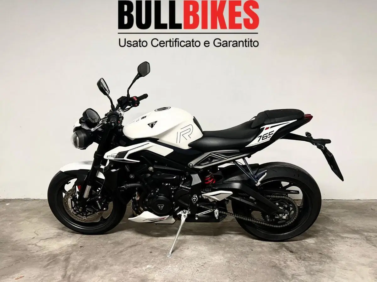 Triumph Street Triple 765 R (2023 - 26) (4)
