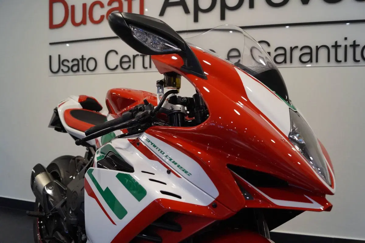 MV Agusta F3 800 RC (2022 - 25) (10)