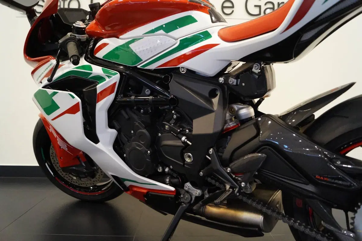 MV Agusta F3 800 RC (2022 - 25) (13)