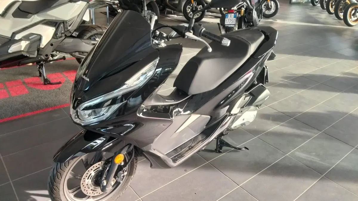 Honda PCX 125 (2017 - 18) (2)