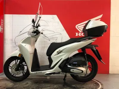 Honda SH 125 (2026) usata