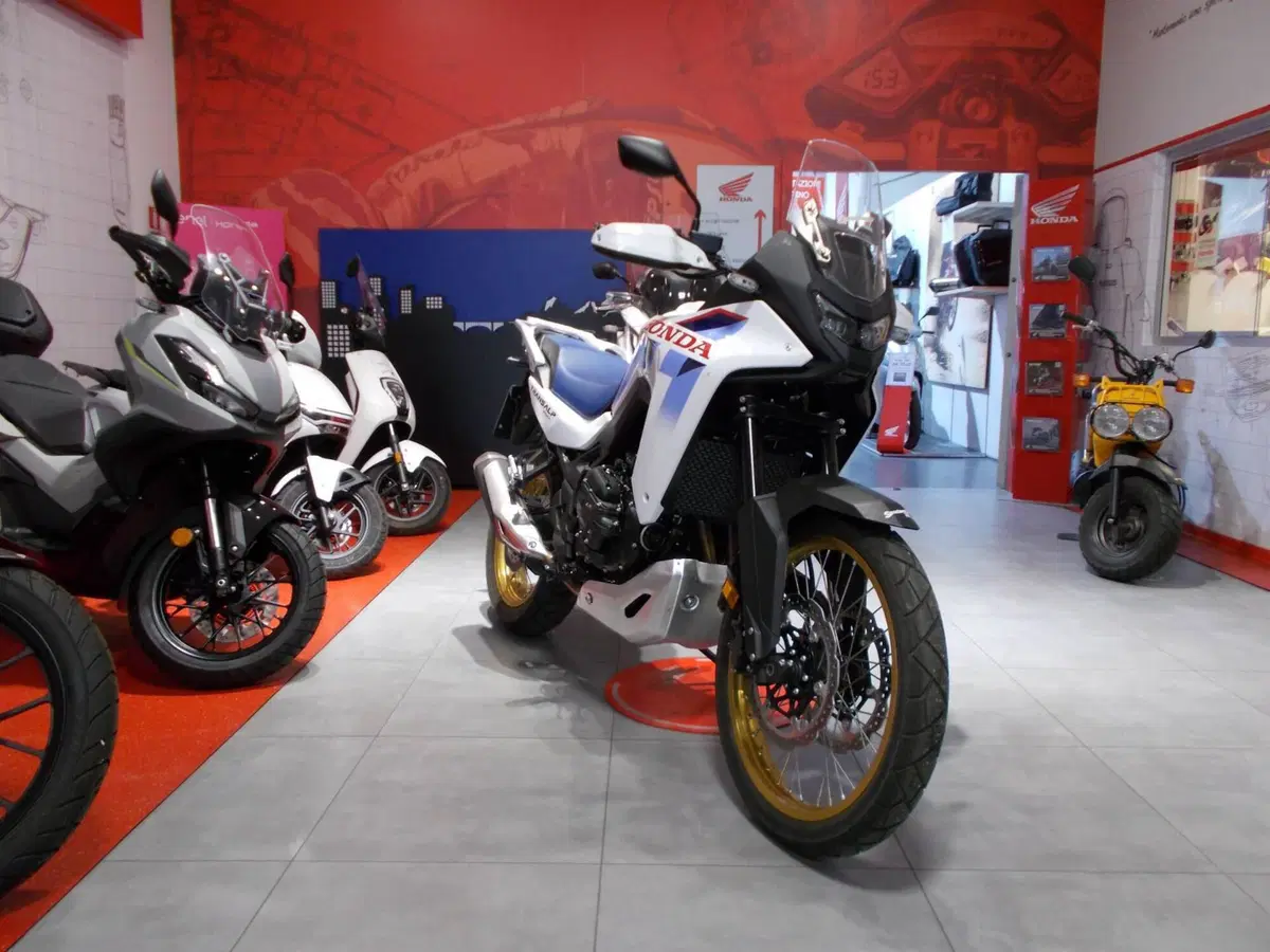 Honda Transalp XL750 (2026) (7)