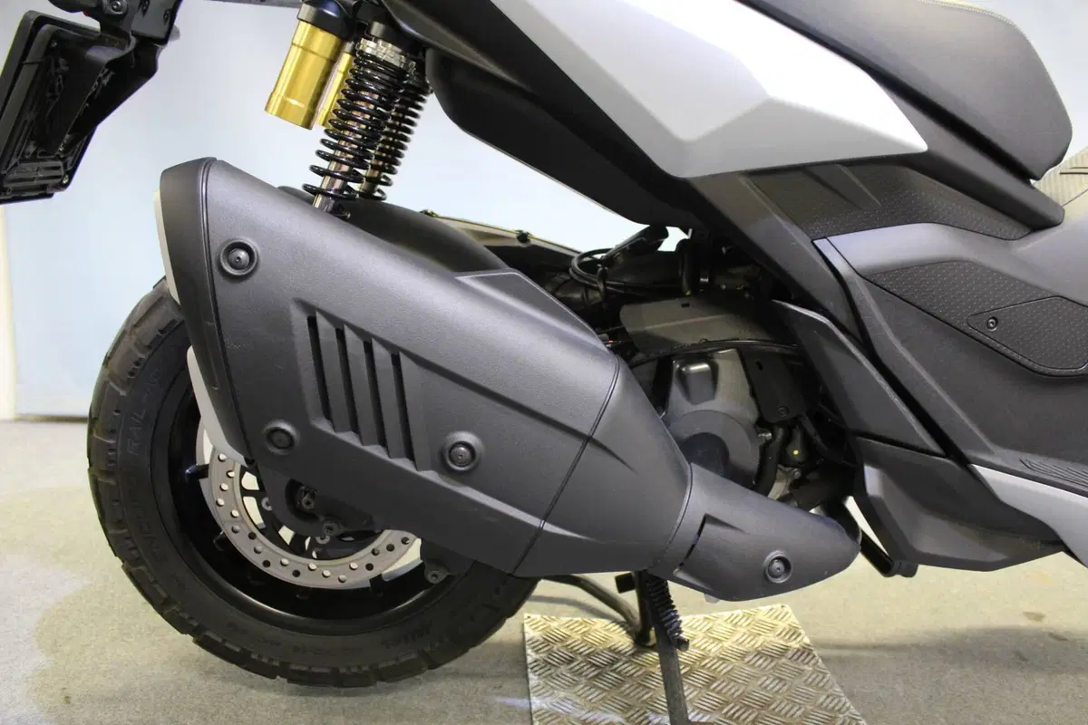 Aprilia SR GT 400 (2026) (5)