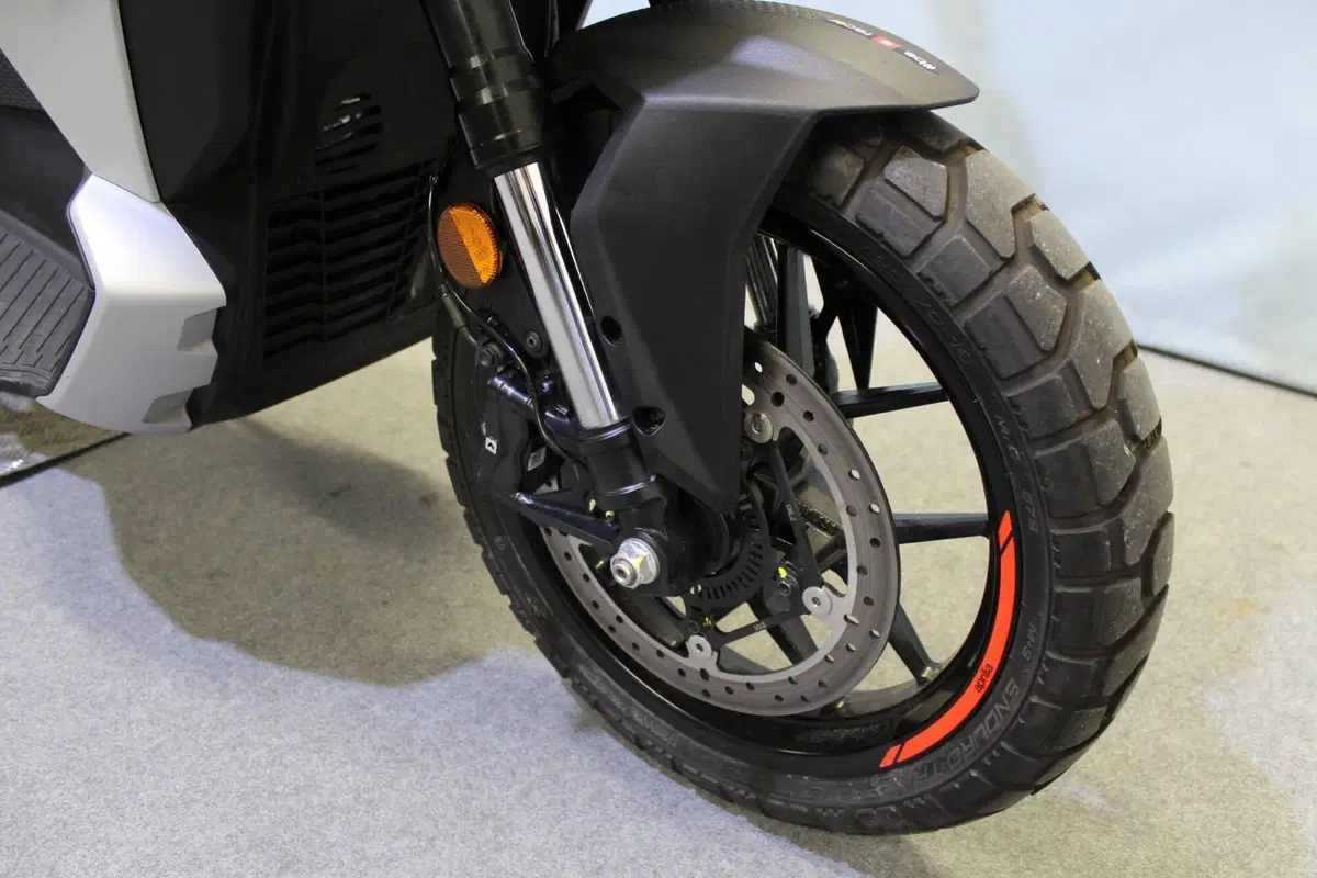 Aprilia SR GT 400 (2026) (6)