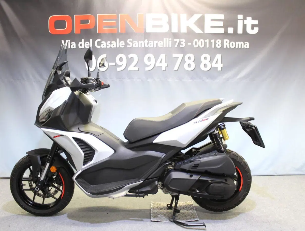 Aprilia SR GT 400 (2026) (12)