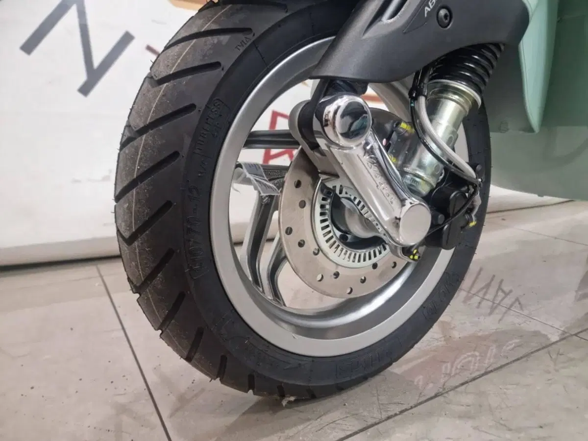 Vespa Primavera 150 (2026) (7)