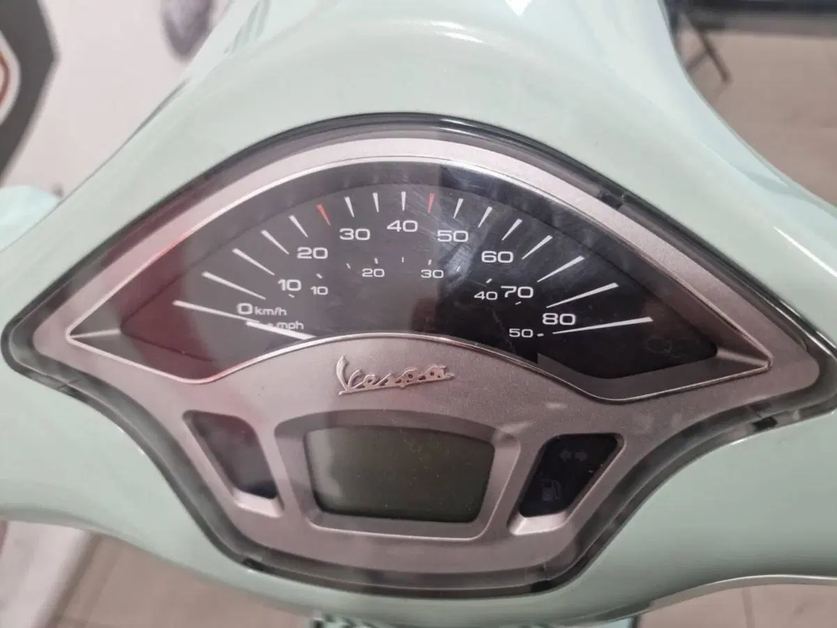 Vespa Primavera 50 (2024 - 25) (4)