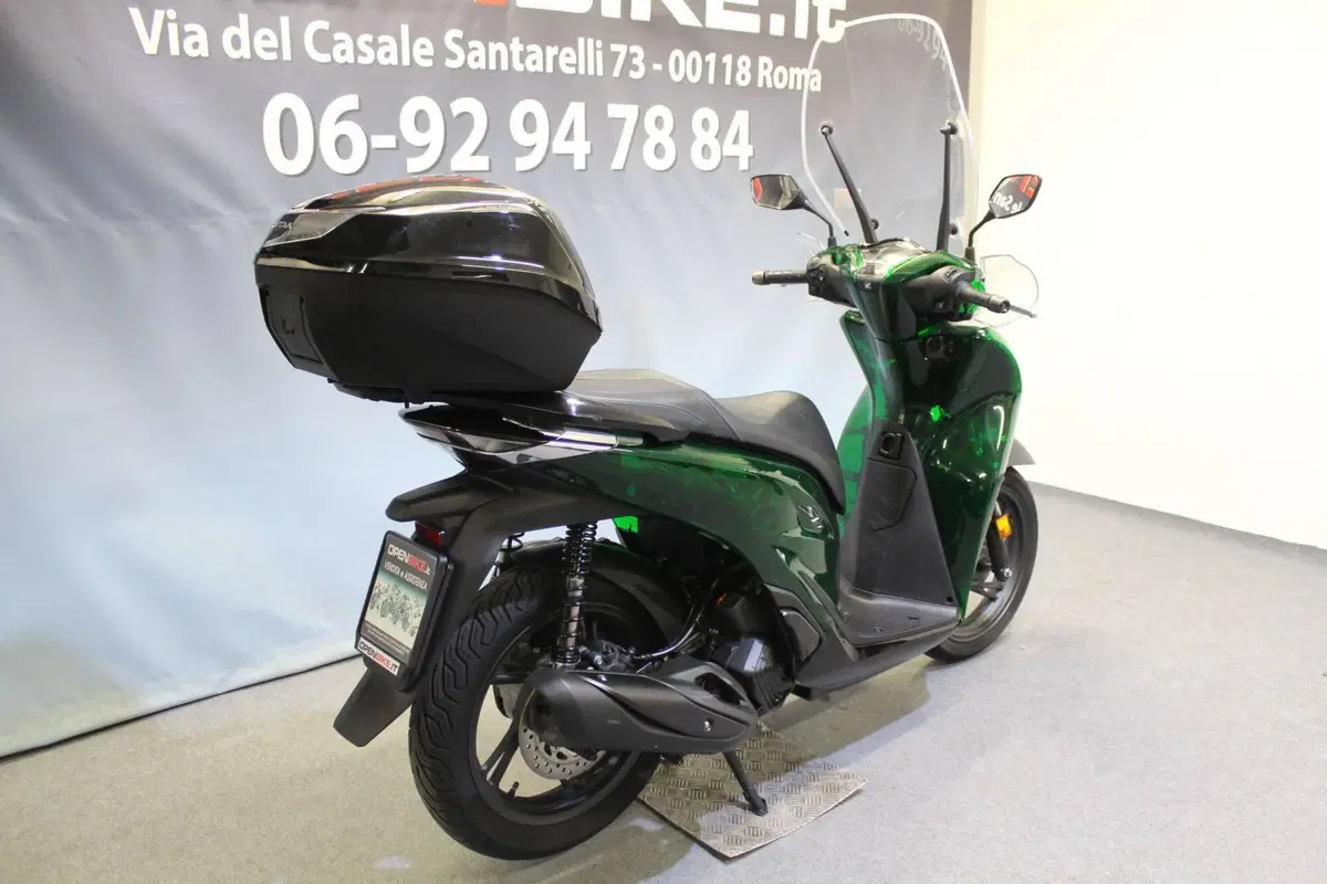 Honda SH 125i Vetro (2024 - 25) (4)