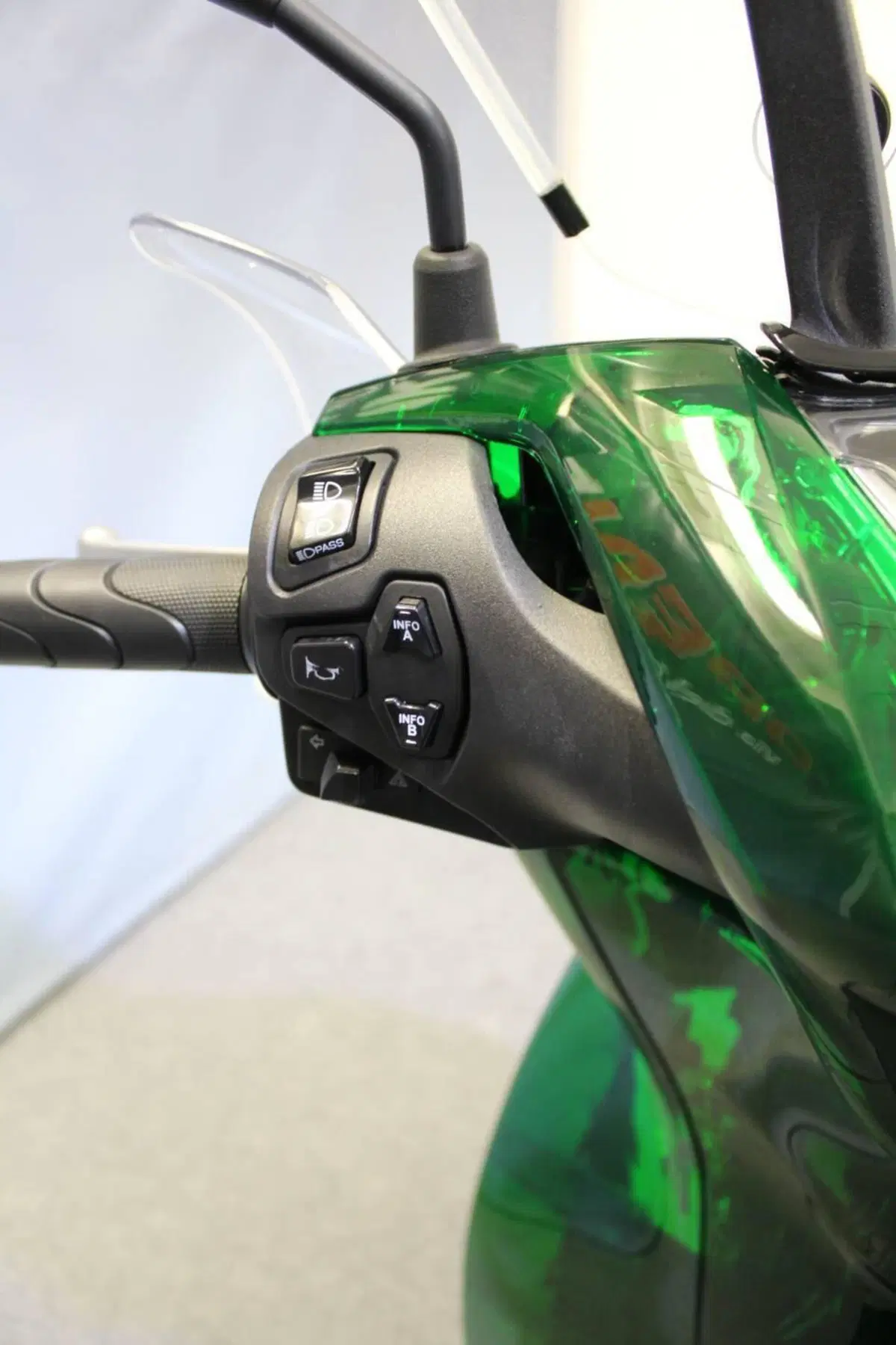 Honda SH 125i Vetro (2024 - 25) (12)