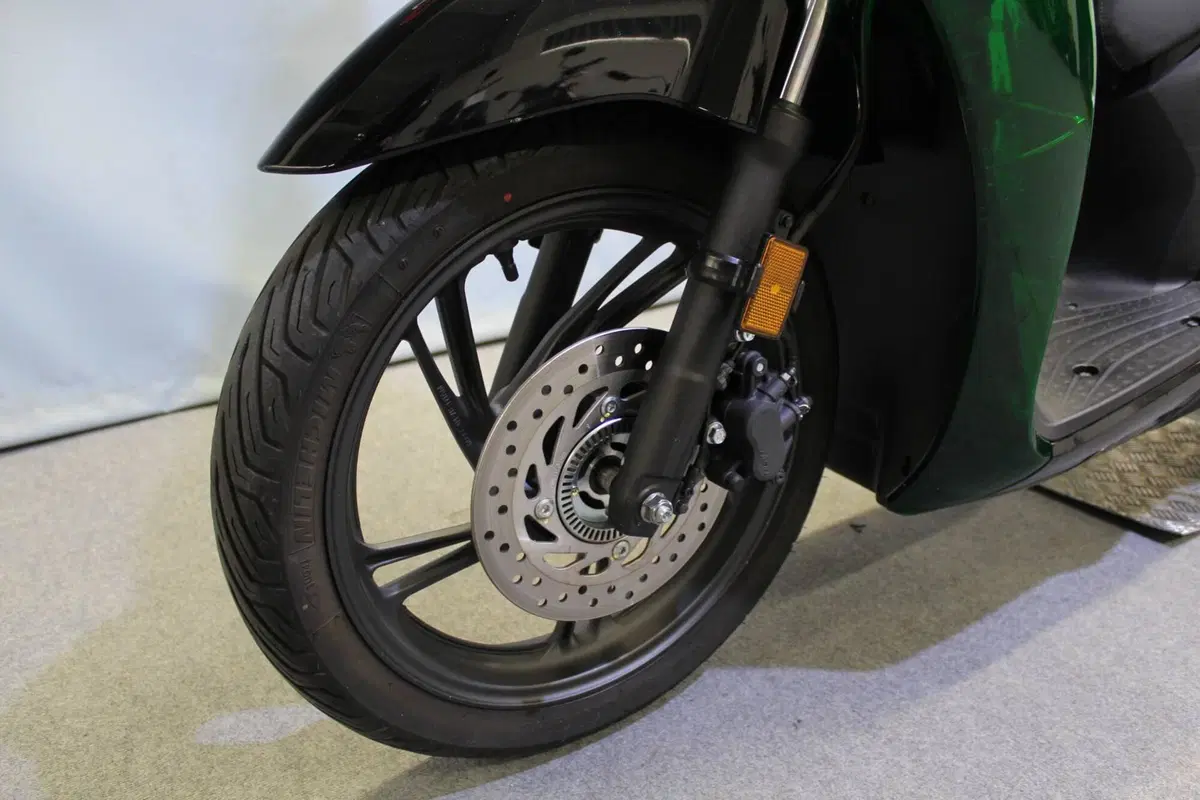Honda SH 125i Vetro (2024 - 25) (16)