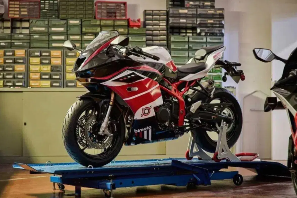 KB399: la piccola Bimota debutta a dicembre con la nuova App dedicata (2)