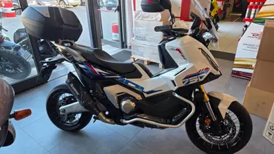 Honda X-ADV 750 (2025 - 27) usata
