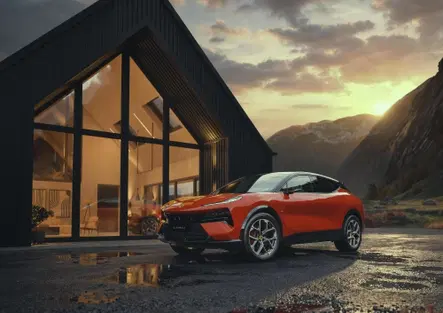 Lotus Eletre X, la prova del SUV: addio alla leggerezza, arriva il range extender 