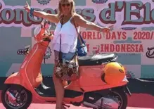 È morta in un incidente Sandra Carozzi: girava il mondo con la Vespa
