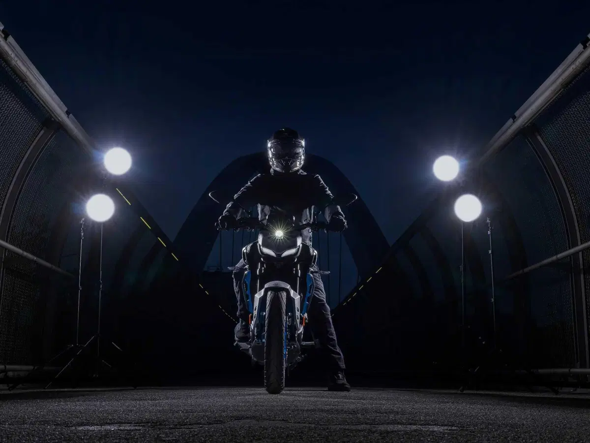 Yamaha svela la nuova generazione della MT-125 per il 2027 (26)