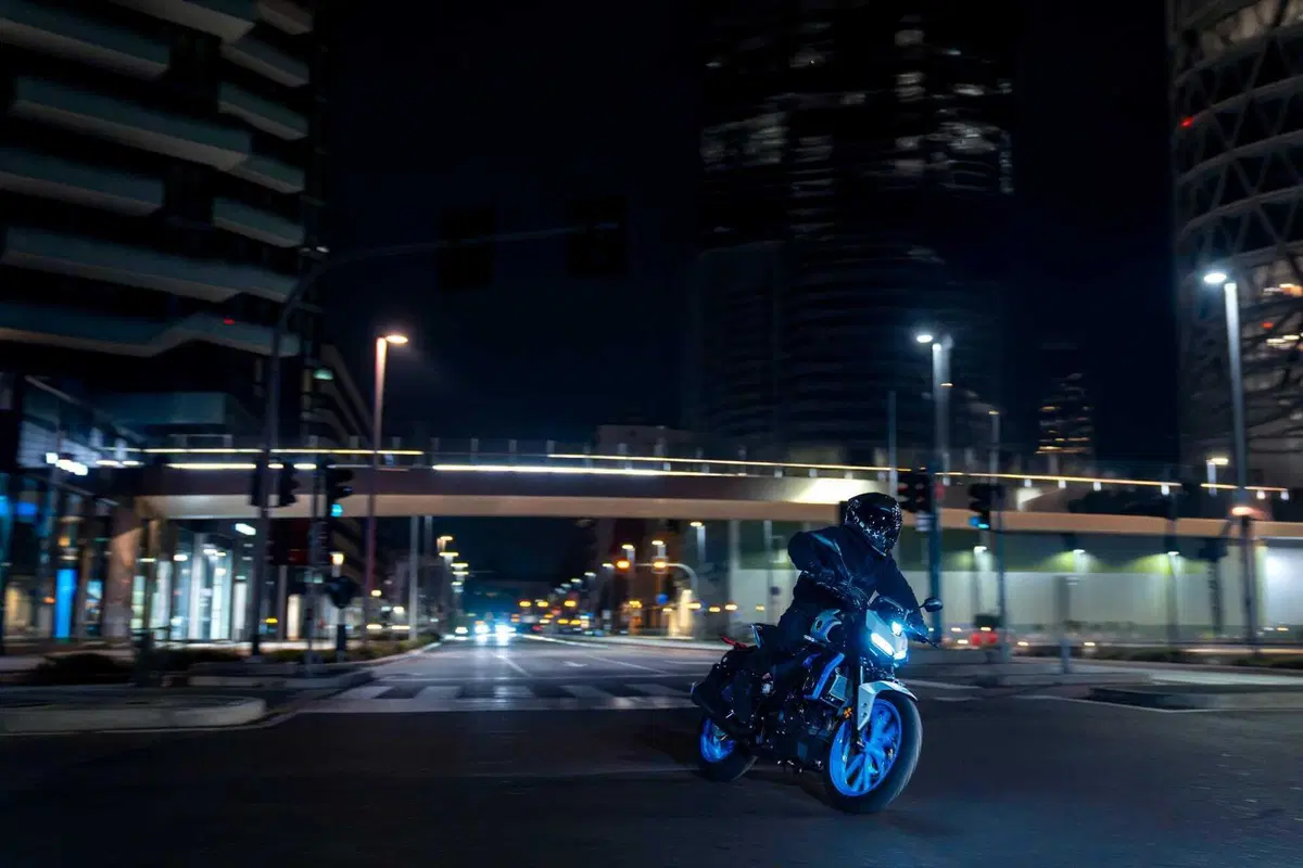 Yamaha svela la nuova generazione della MT-125 per il 2027 (27)